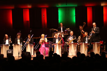 Beskrivning: Beskrivning: Beskrivning: Beskrivning: http://www.carlingfamily.se/carlingbigband1.jpg
