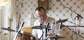 Beskrivning: Beskrivning: http://www.bjorntjanst.com/Filer/Bjorn-trummar.jpg